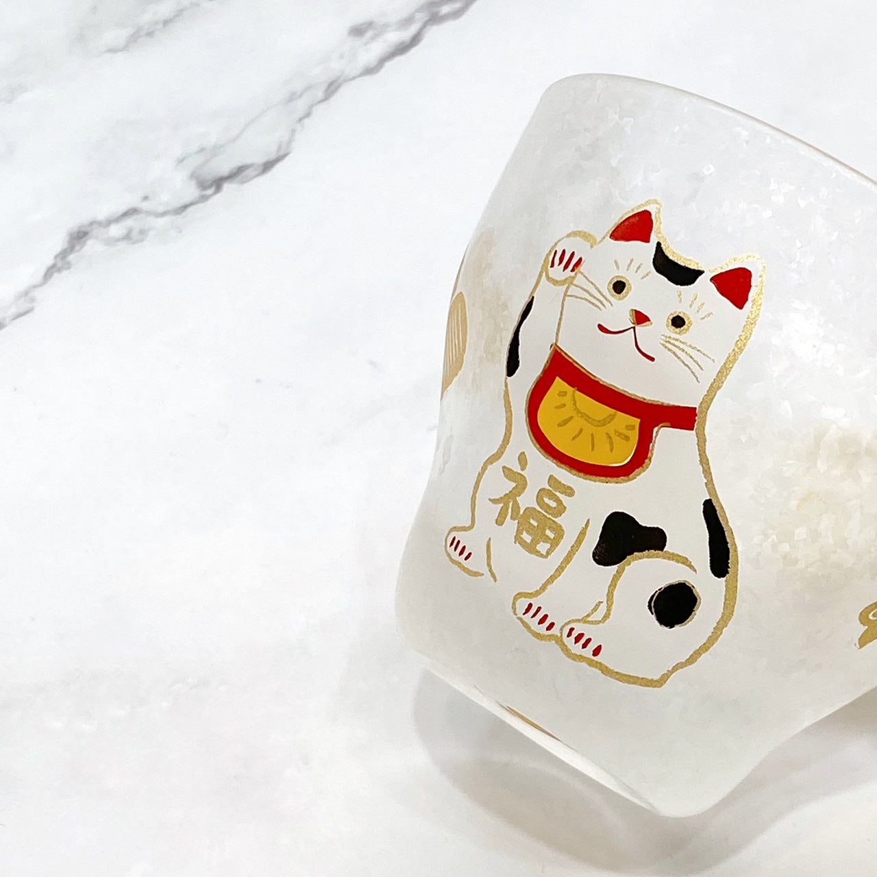 Aderia Beckon Cat Mt. Fuji Sake Cup - Beckon Cat